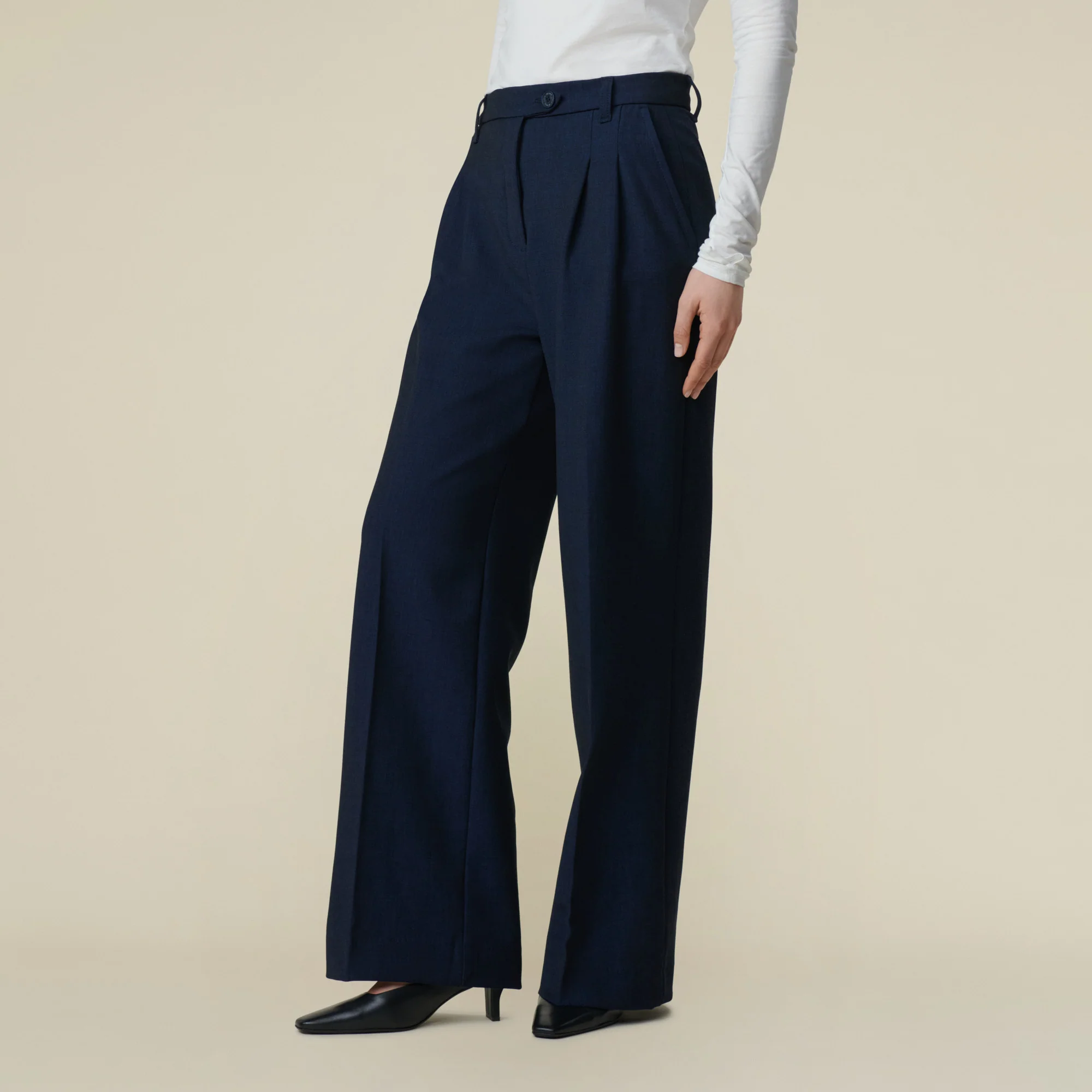 Wanda Suit - Image 9
