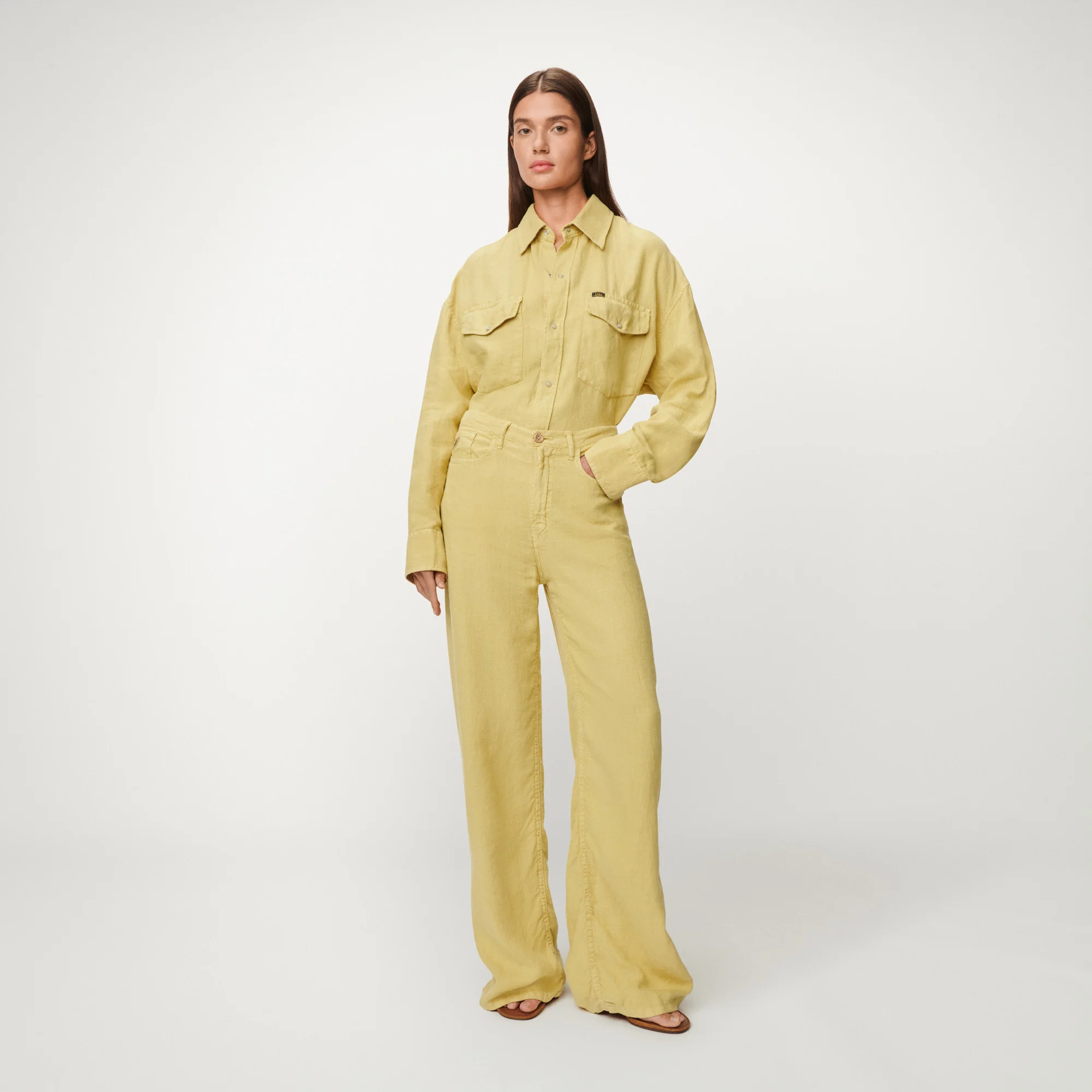 Mia - Image 3