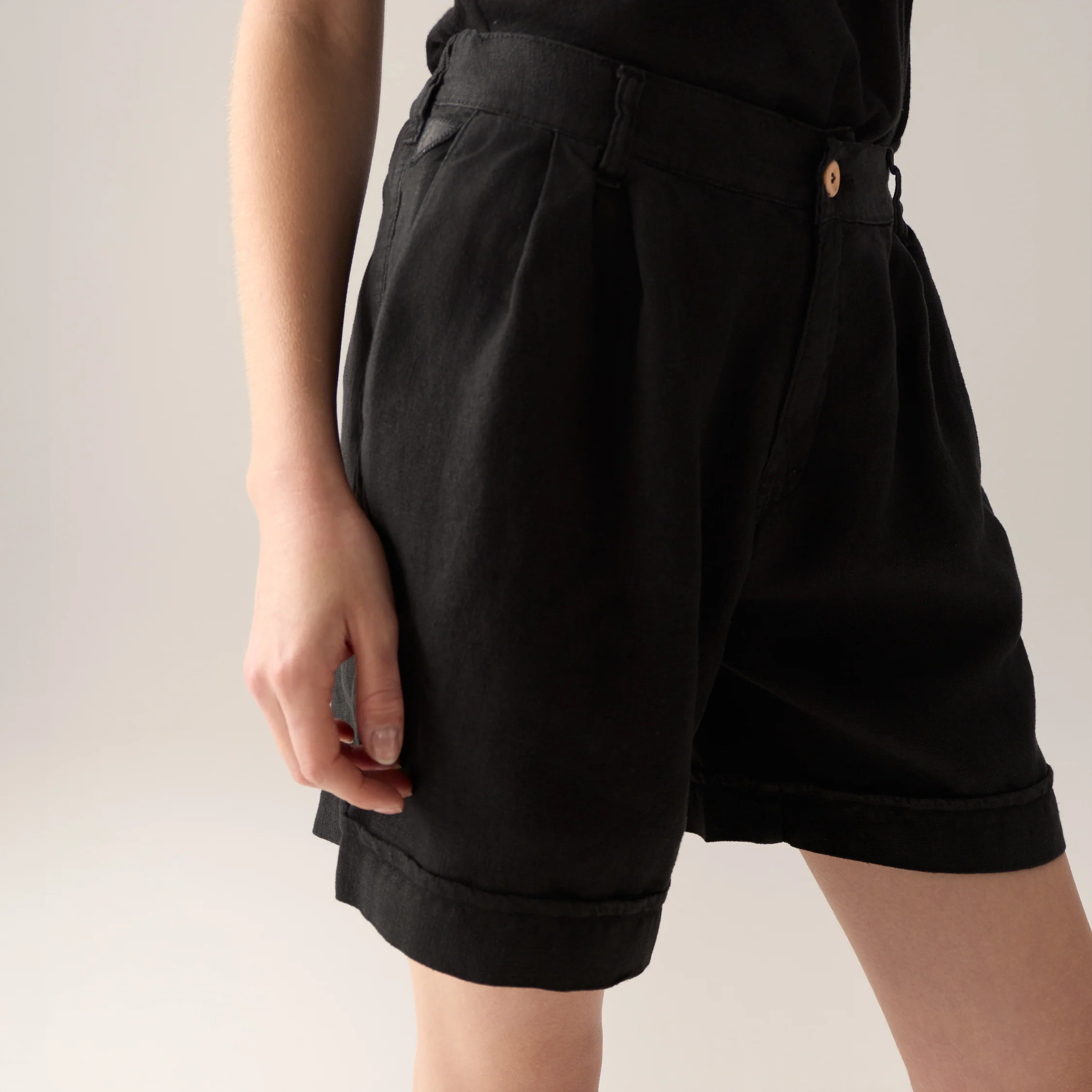 Saya Black Linen - Image 4