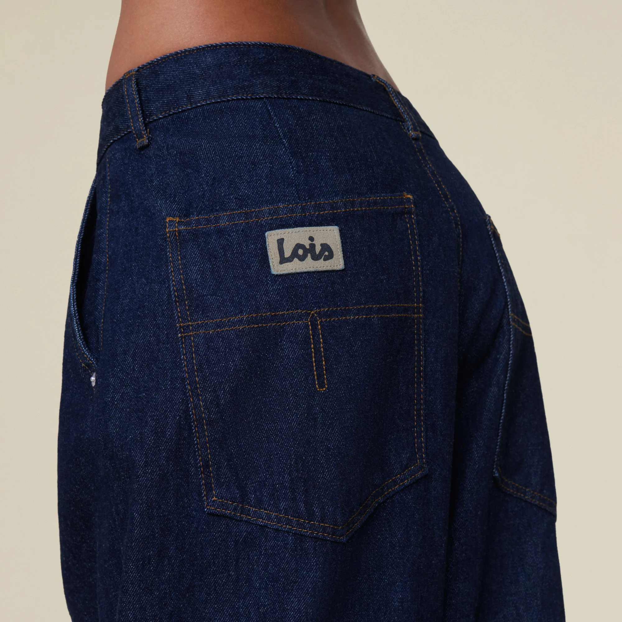 Beatrix Pleats-L - Image 4